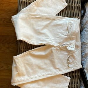 White skinny jeans